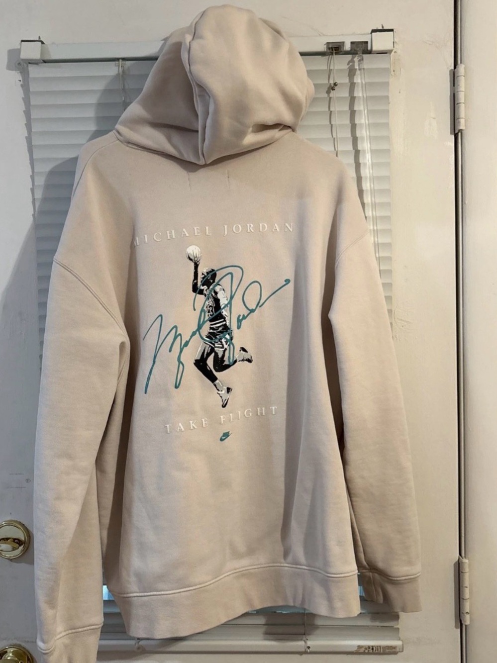 Nike Air Jordan Essentials Take Flight Collection Hoodie Ivory Men Size XL